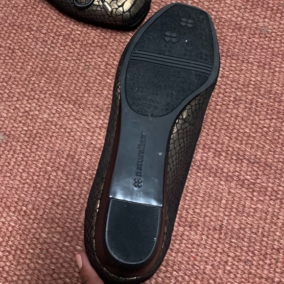 Ballet flats with slight wedge by Naturlizer - Picture 4 of 6